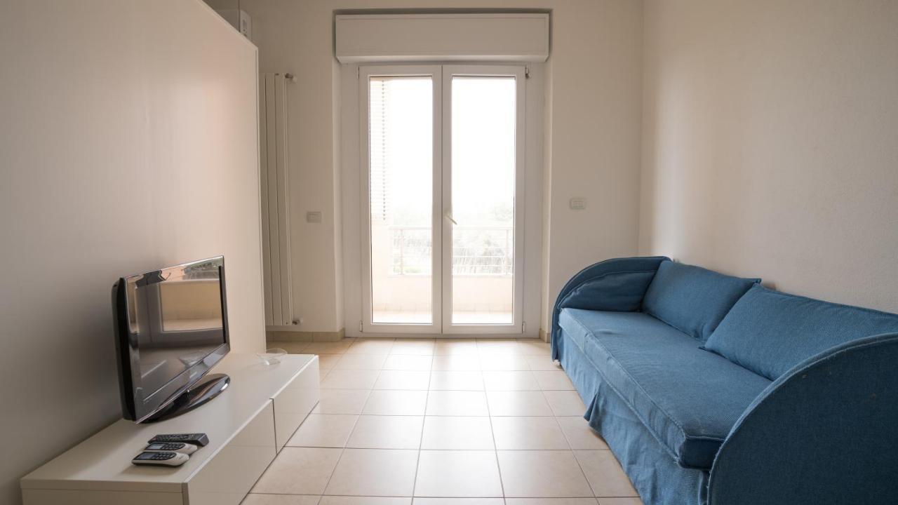 Welcomely - Il Rifugio Delle Rondini Apartment Torre Grande Exterior foto